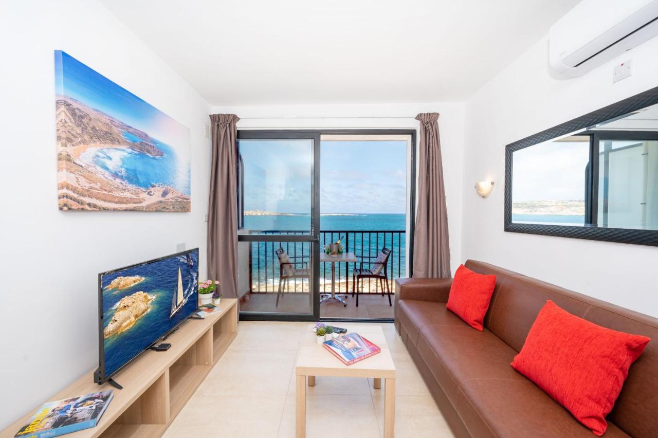 Islet Promenade Seafront 1 Bedroom Apartment With Sea View Balcony By Getawaysmalta Bahía de San Pablo Exterior foto