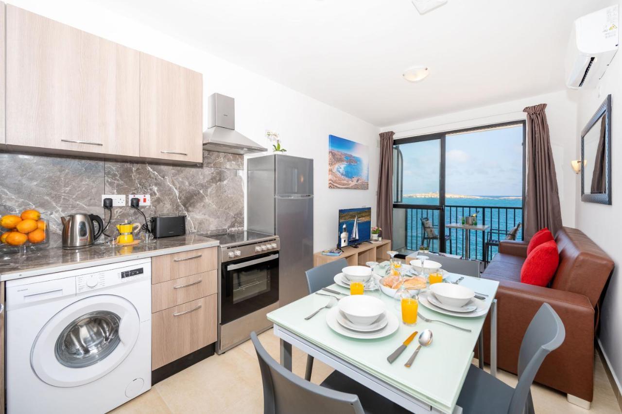 Islet Promenade Seafront 1 Bedroom Apartment With Sea View Balcony By Getawaysmalta Bahía de San Pablo Exterior foto
